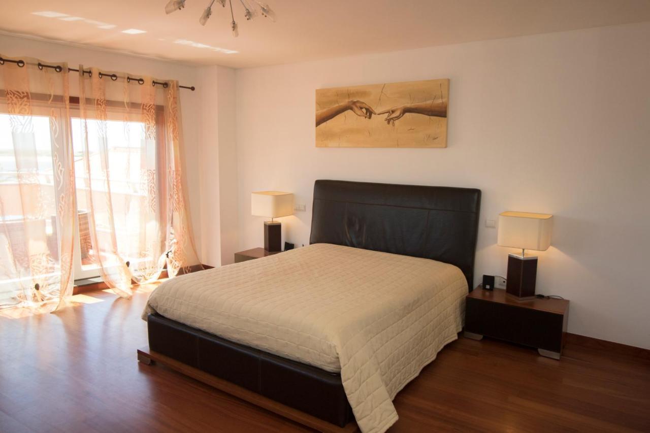Riverzenhouse Hotel เอสโปเซนเด ภายนอก รูปภาพ