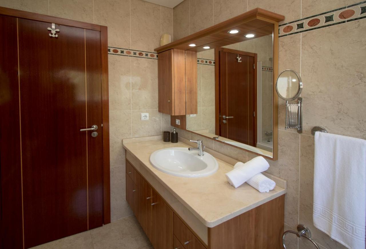 Riverzenhouse Hotel เอสโปเซนเด ภายนอก รูปภาพ